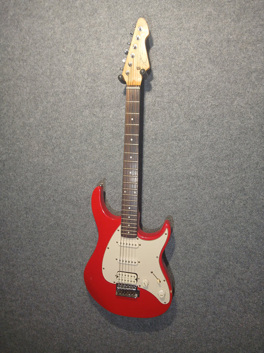 Peavey Raptor St Style Electric Guitar